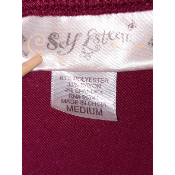 Self Esteem Burgundy Casual Dress – Size M – Keyhole Back, Short sleeves - Picture 4 of 4